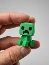Фигурка Creeper от Minecraft с въртяща се глава