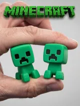 Фигурка Creeper от Minecraft с въртяща се глава