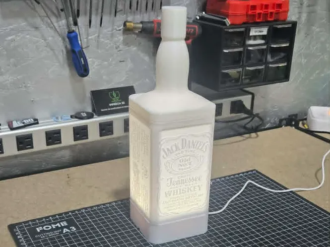 Whiskey Bottle Jack Daniels