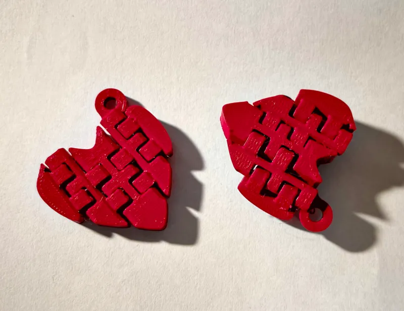 Articulated Flexi  Heart Keychain