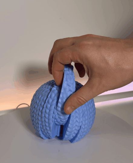 Twisted fidget Knitted Ball