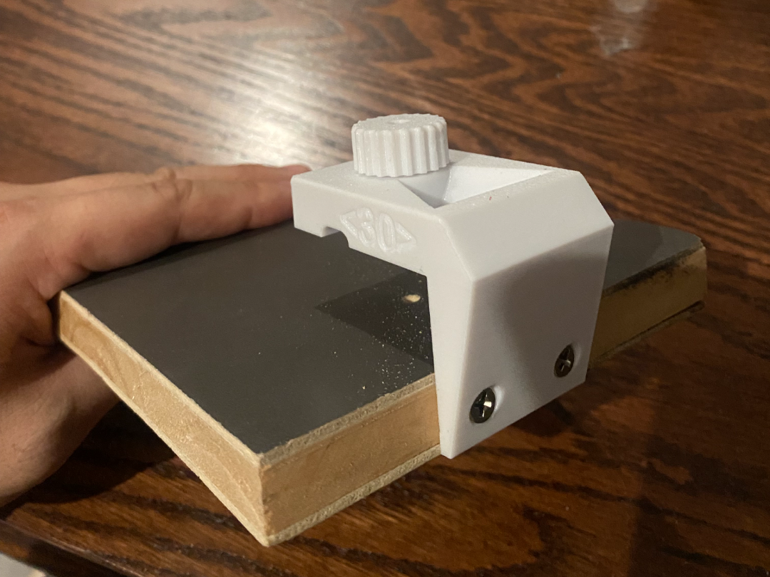 Miniatura 1 do modelo 3D 垂直打孔定位夹板