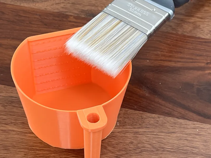 Handy 3D-Printed Small Paint Bucket