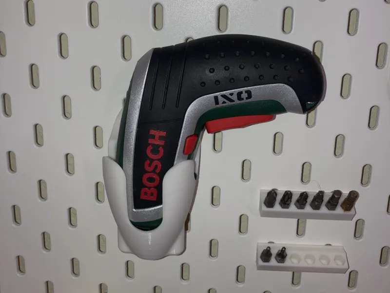 Bosch IXO with light mount for SKÅDIS