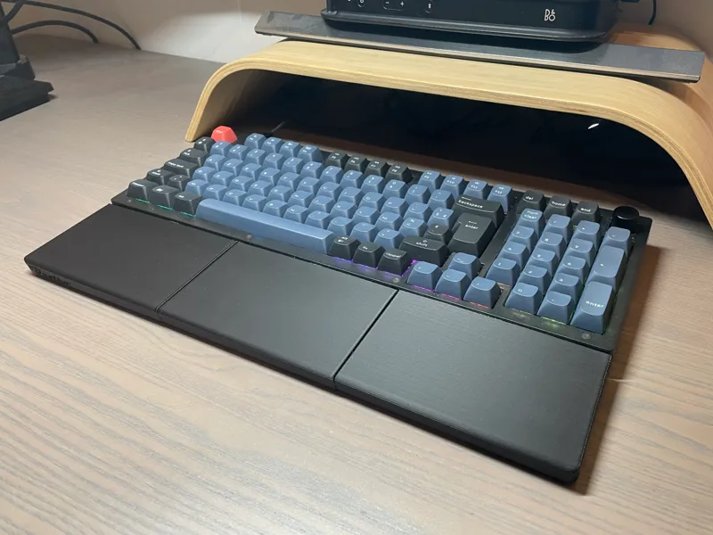 Angled Palm Rest (3-Part Design - Keychron V5)