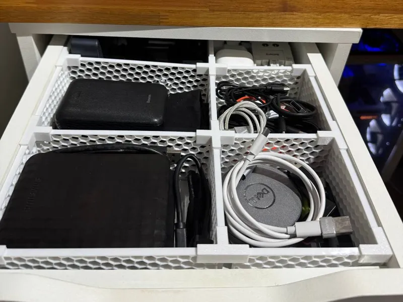 Simple drawer organizer