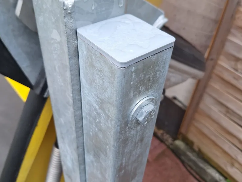 Abdeckung Quadratrohr 60 x 60 x 3mm Vierkantstahl