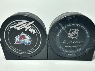 Hockey Puck Holder 