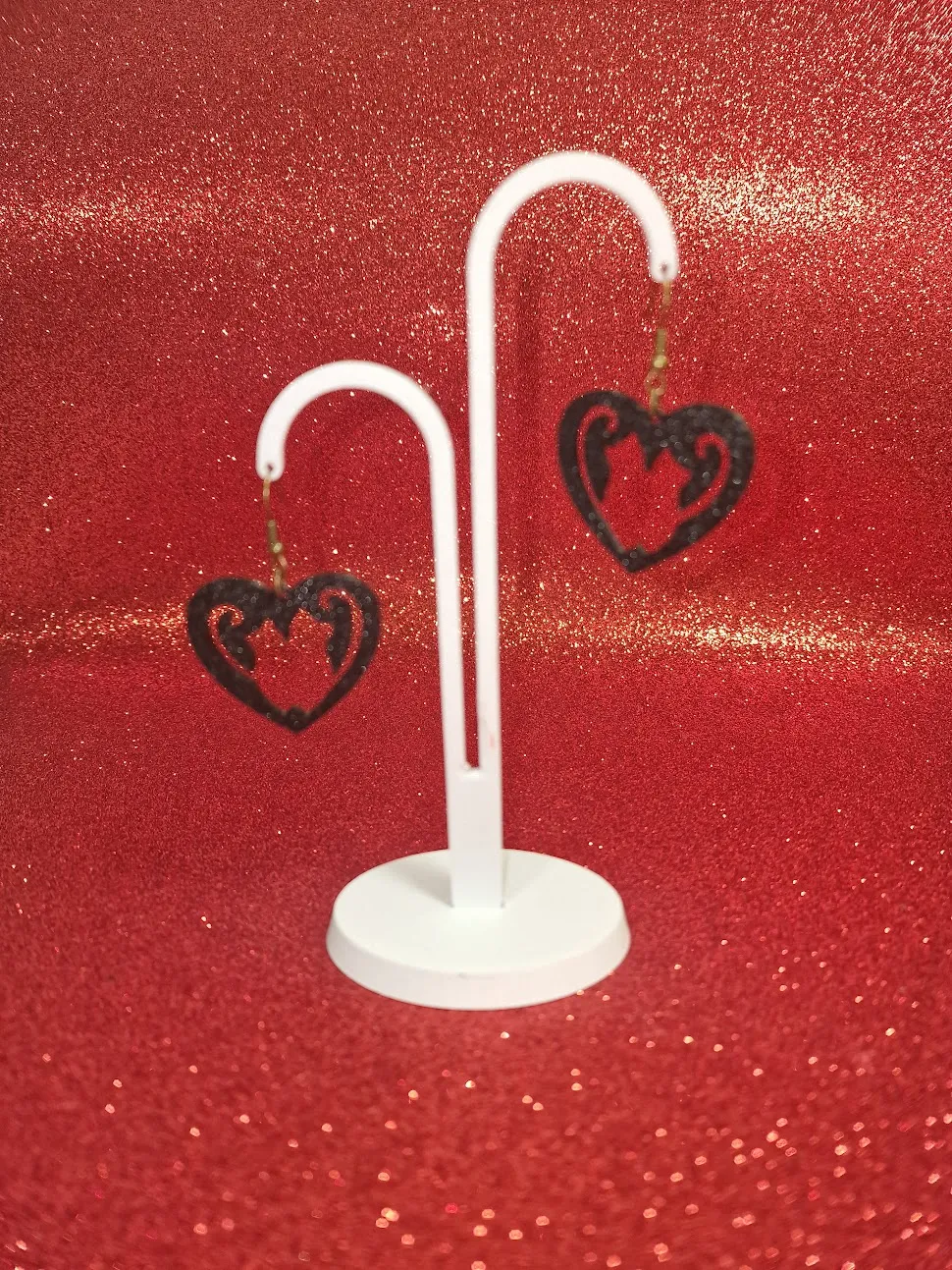 Kittens in love earrings view 3