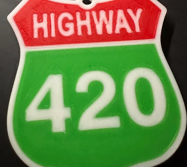 Highway 420 Sign Double-Sided keychain