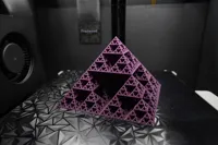 Pyramide fractale de Sierpinski — photo 9