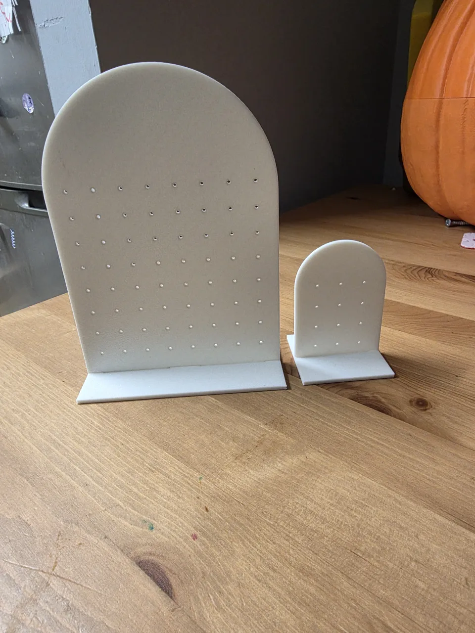 Small And Large Earrings Display Stands view 2