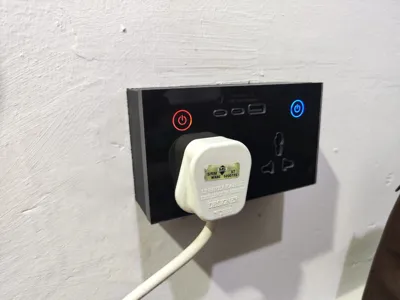 Single-to-Twin Socket Converter Surface Box