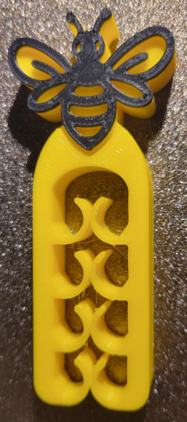 Yellow Clip with Bee with 2 Eyes vs Reflection