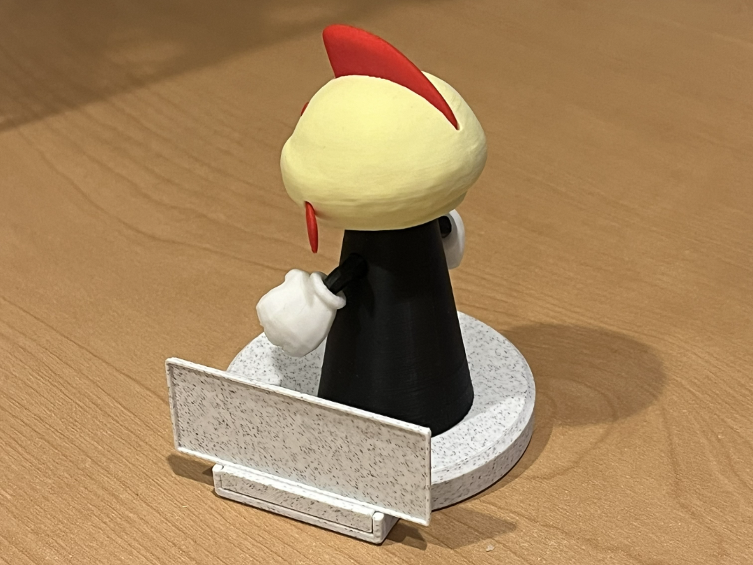 Round Display Stand with Replaceable Name Tag