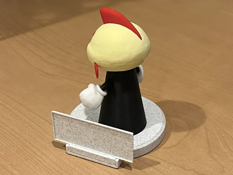 Round Display Stand with Replaceable Name Tag