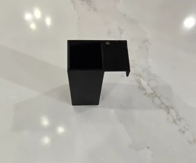Frozen Cube Feeder