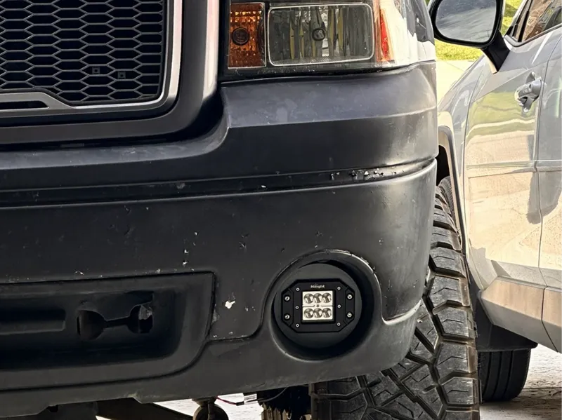 GMT900 Fog light to Lightbar