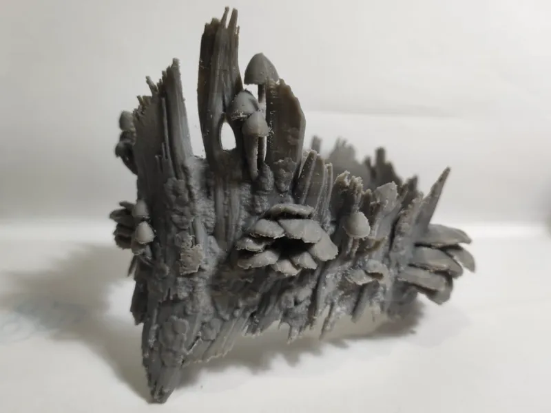 Moss and bark crown