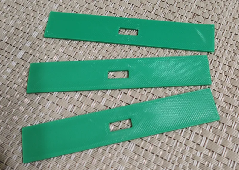 vertical blinds hanger 