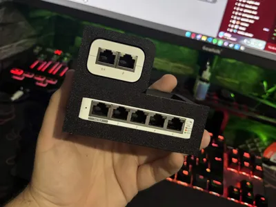UniFi Flex Mini and PoE Injector Desk Stack Mount