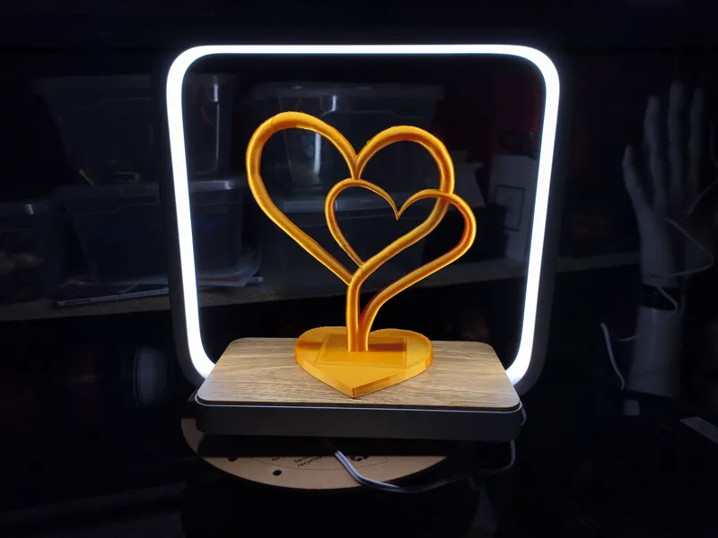 Minimalist Heart Statue