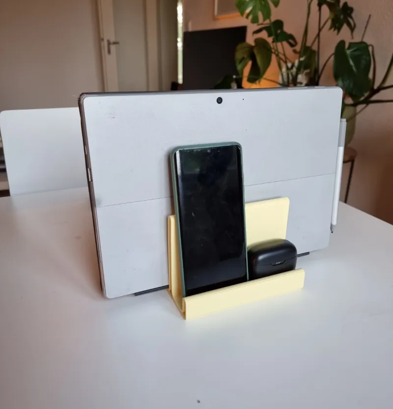 Desk organizer