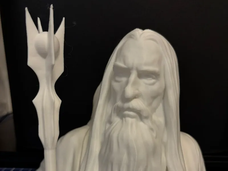Saruman buste