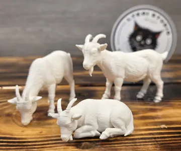 Soporte: Three Goats : Standing, Eating & Sleeping — vista de referencia 4