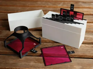 Darkroom photo enlarger filter carriage system