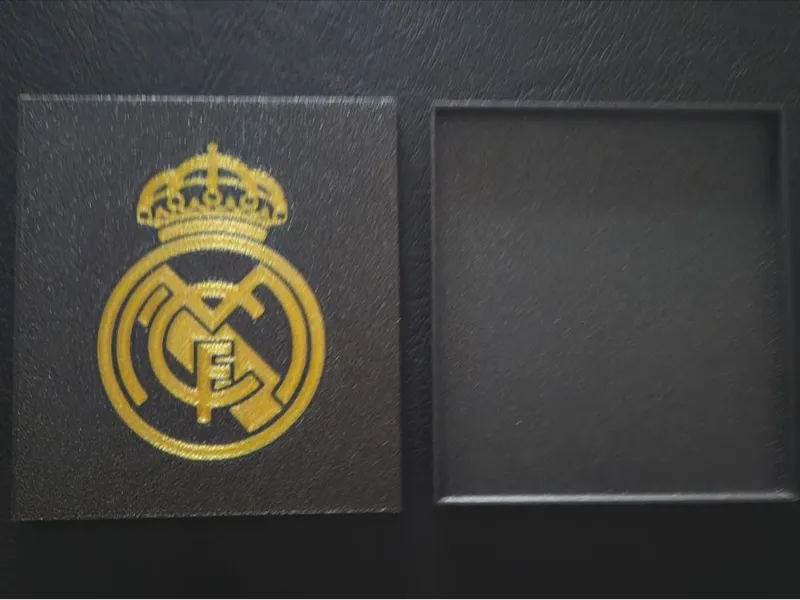 Caja Real Madrid para llavero camiseta