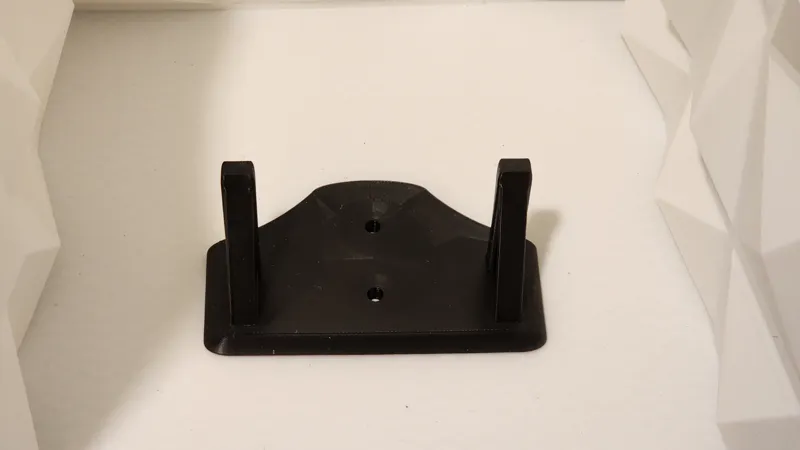 Simple Vertical Sword Mount for Wall