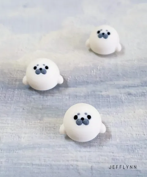 Seal Bun Fidget Keychain (Dim Sum) view 3