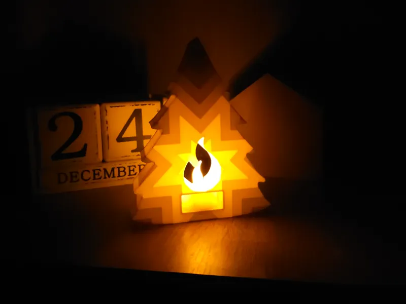 Christmas Tree Tealight Lamp