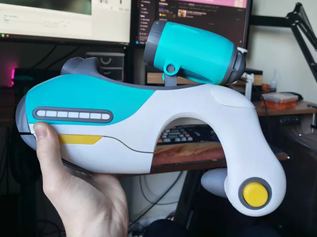 Subnautica 2 Wearable WakeMaker