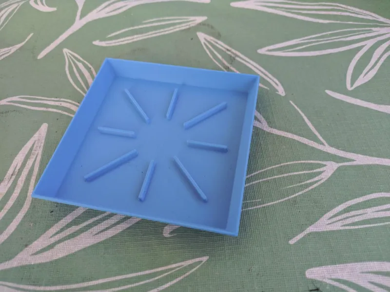 Square Plant Pot saucer w/ elevation for drainage