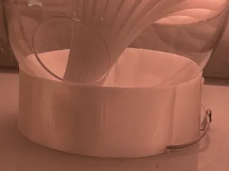 Hue Iris Stand