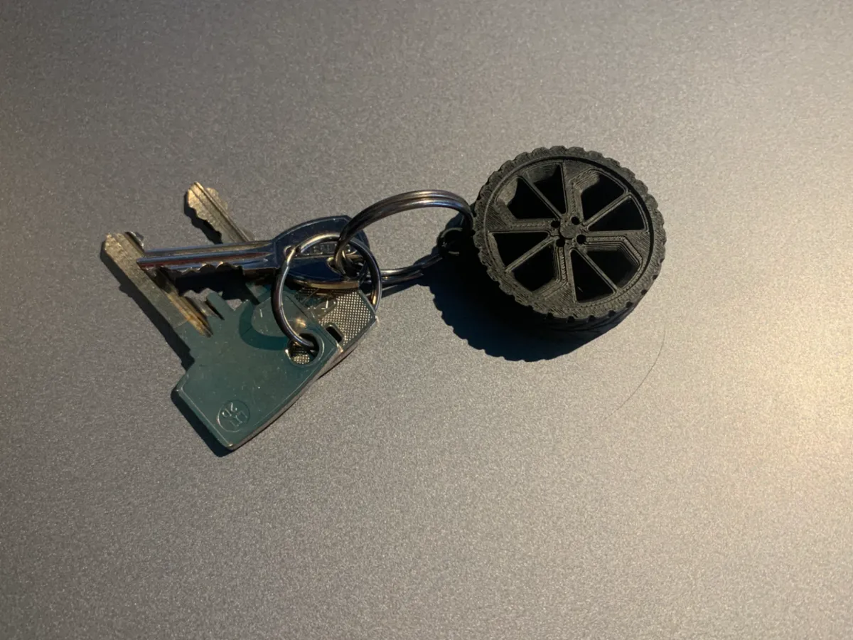 Porte-clés pneu de voiture