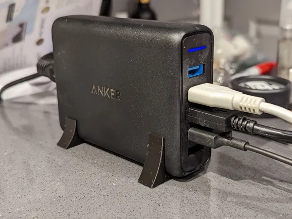 Support vertical pour chargeur Anker PowerPort Speed 5