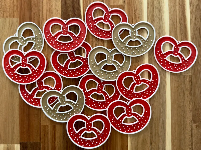 Bretzel/Pretzel Christmas Ornament