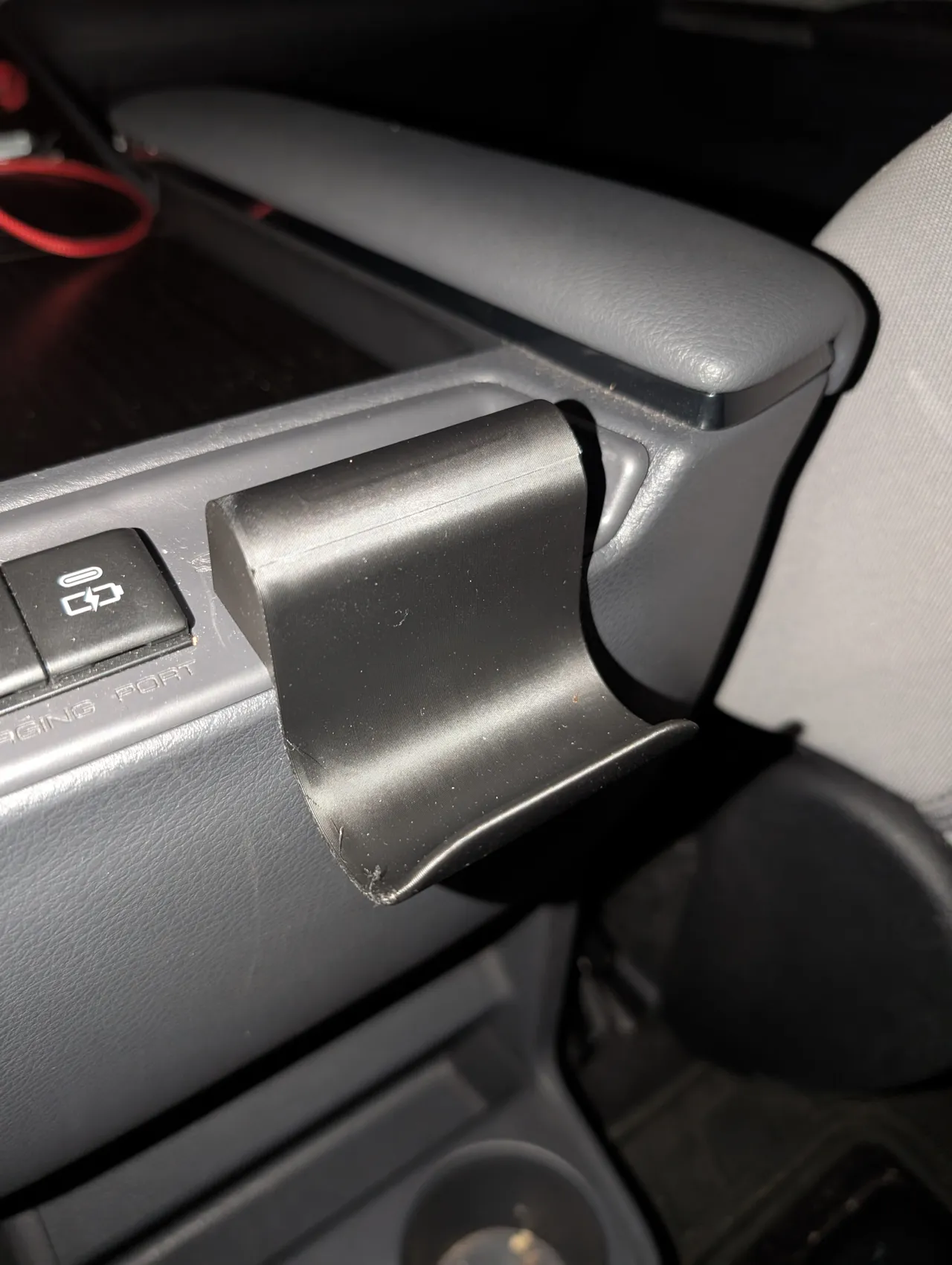 2021+ Sienna Fourth Gen Center Console Hook view 2