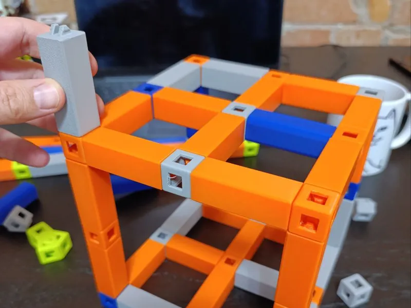 Construktor