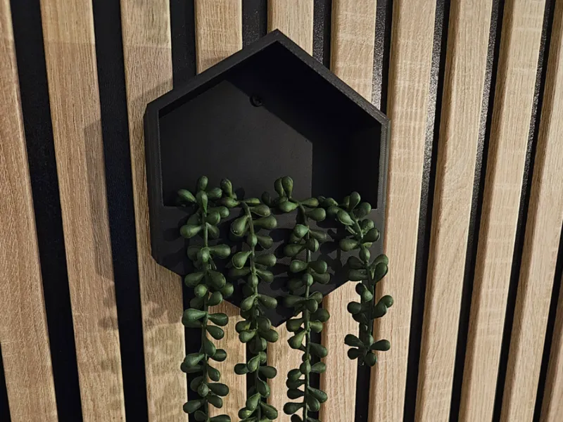 Vase mural hexagonal noir