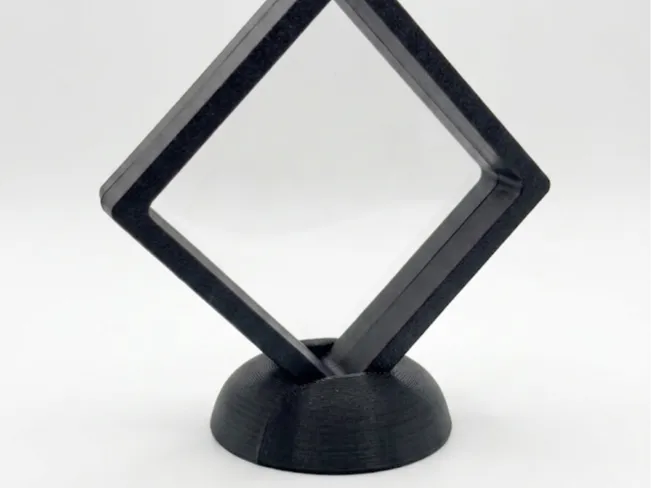 Simple 3D Floating Case Stand (2.8"/ 7x7cm Frames)