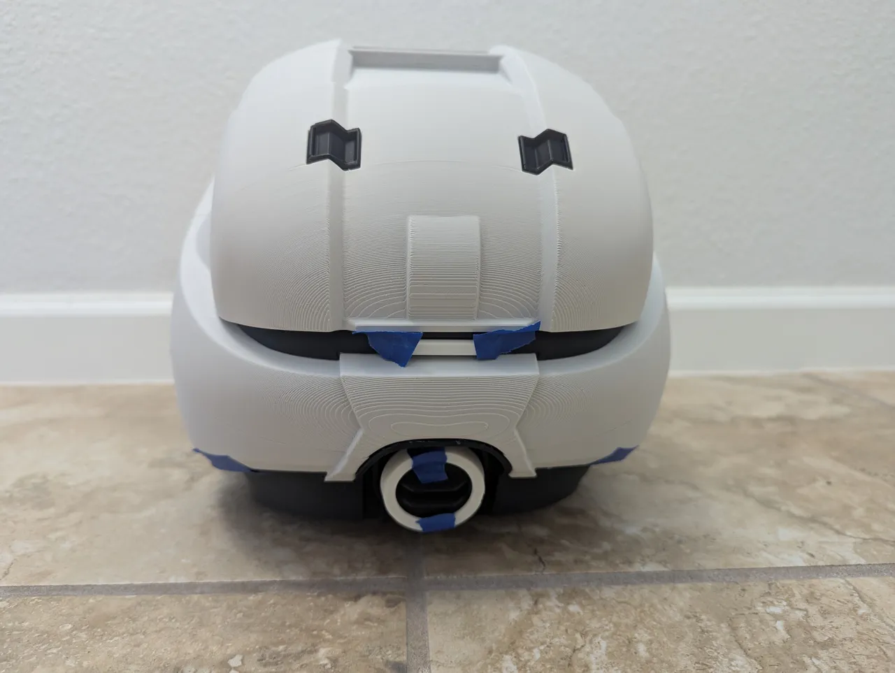 Halo-Inspired Helmet Multicolor no AMS view 2