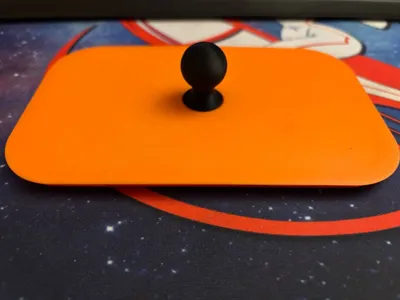 Lid for desk trash can
