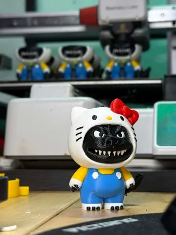 Modelo para impresión 3D: Godzilla in Hello Kitty Costume — vista de referencia 4
