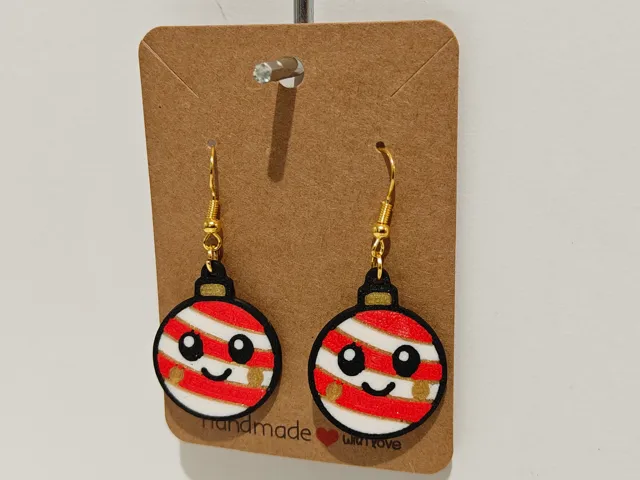 Boucles d'oreilles mignones boules de noël