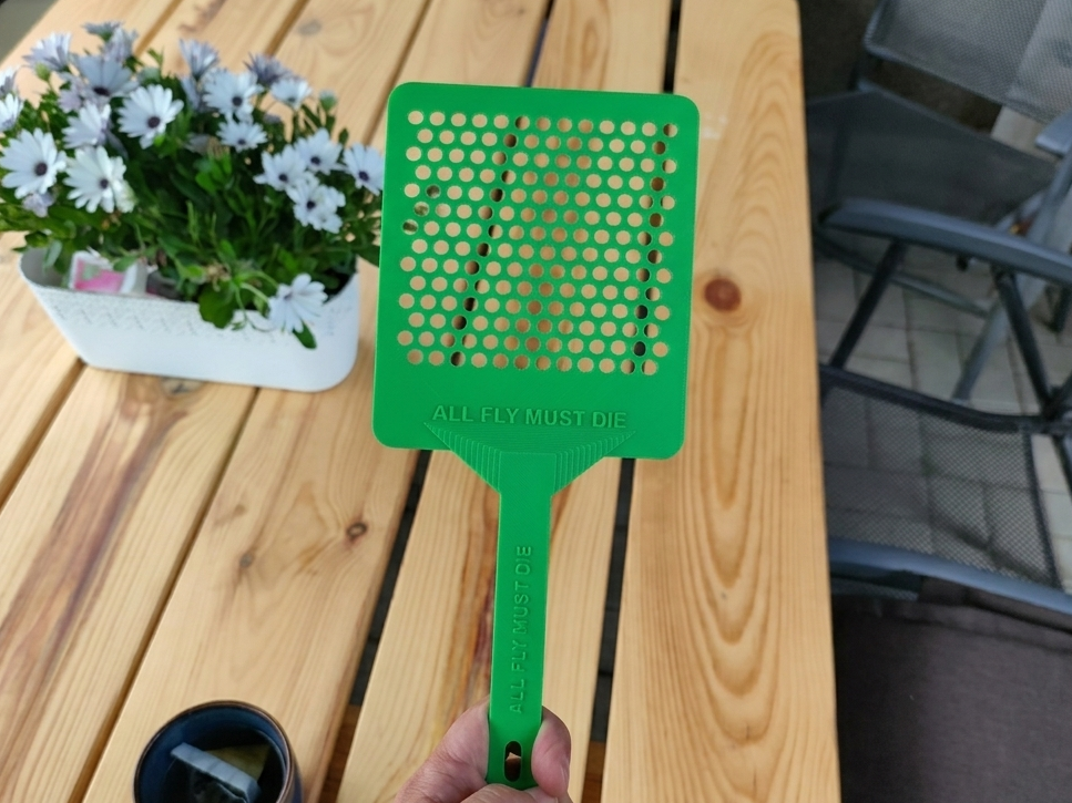 Fully Parametric Fly Swatter Customizable Texts