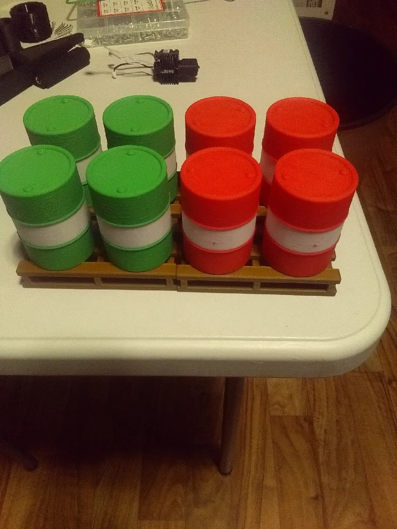 Pallet with 55 gallon drums